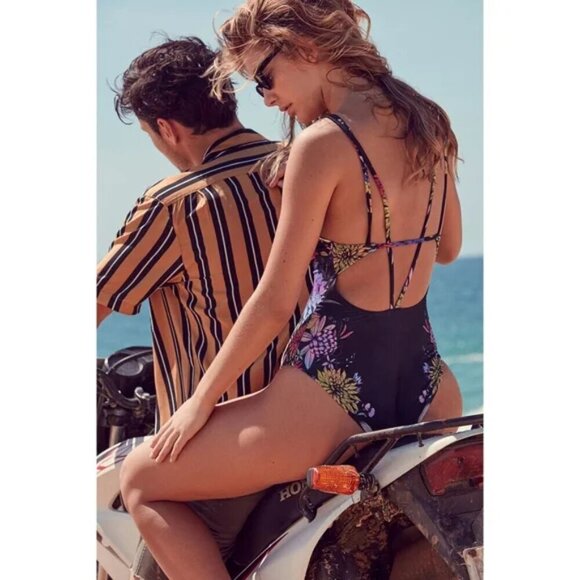 NWT Urban Outfitters Out From Under | Floral Plunging V Swimsuit - Picture 4 of 14